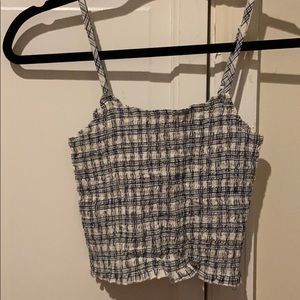 Brandy Melville Crop top (John Galt)